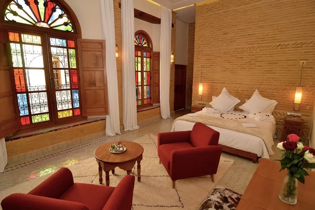 Stay 3 nights or more: 10% off